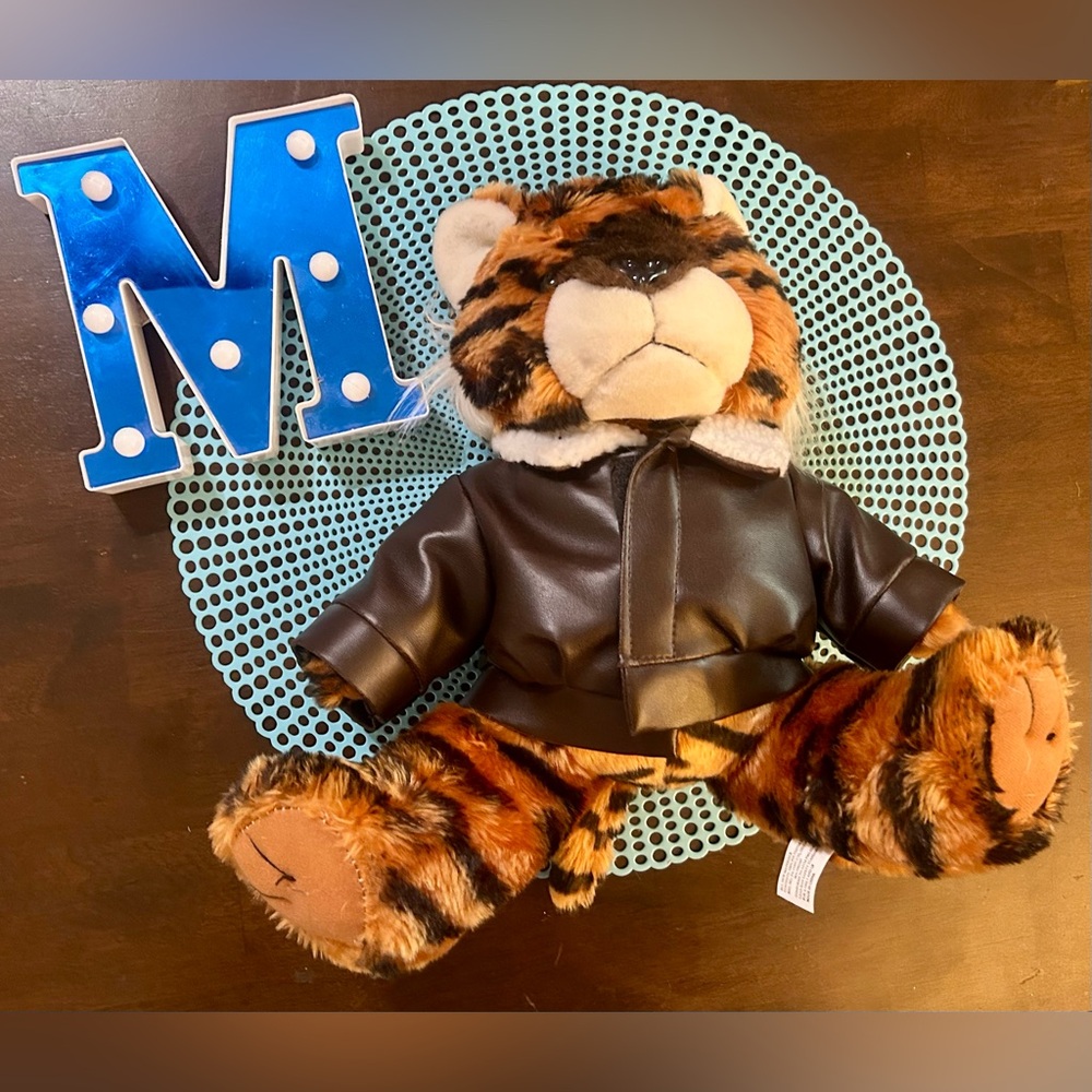 Born Aviation Airzoo Flying Tiger Plush Toy, missing goggles/scarf, Used